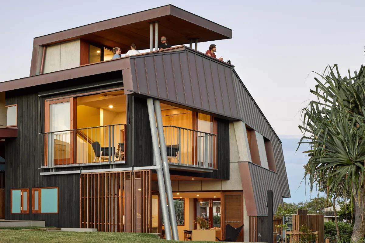 South Stradbroke Beach House — Copper Standing Seam by Euroclad — South Stradbroke Island, QLD